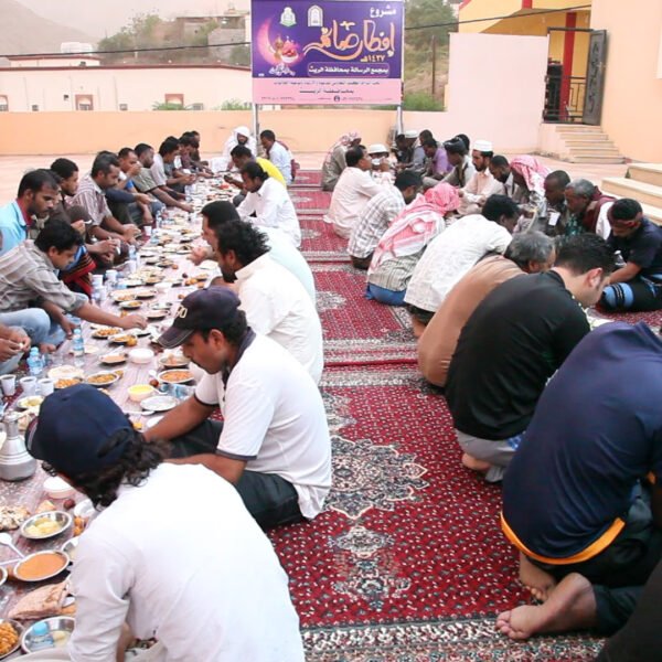 ١١٢ مجمع الرسالة الريث إفطار صائم 600x600
